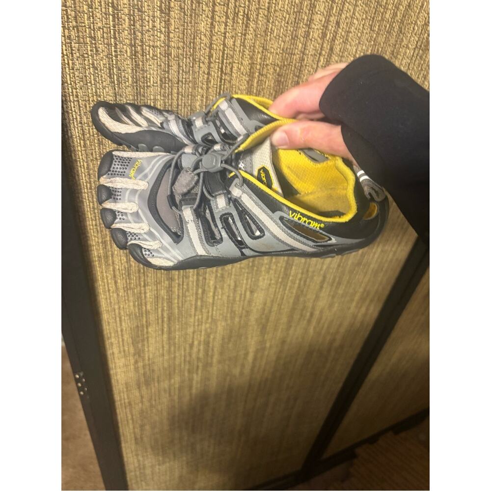 Vibram FiveFingers TrekSport sandals size 36